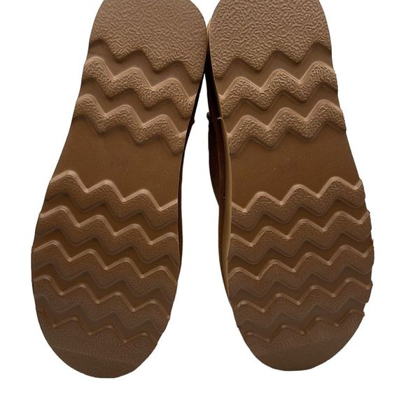 CUSHIONAIRE Women's Genuine Suede pull on platform boot 8 CHESTNUT - Picture 5 of 7